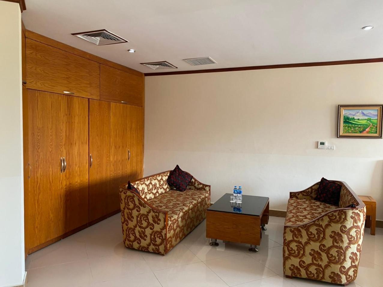 Khach San Ha Anh Otel Dong Anh Dış mekan fotoğraf